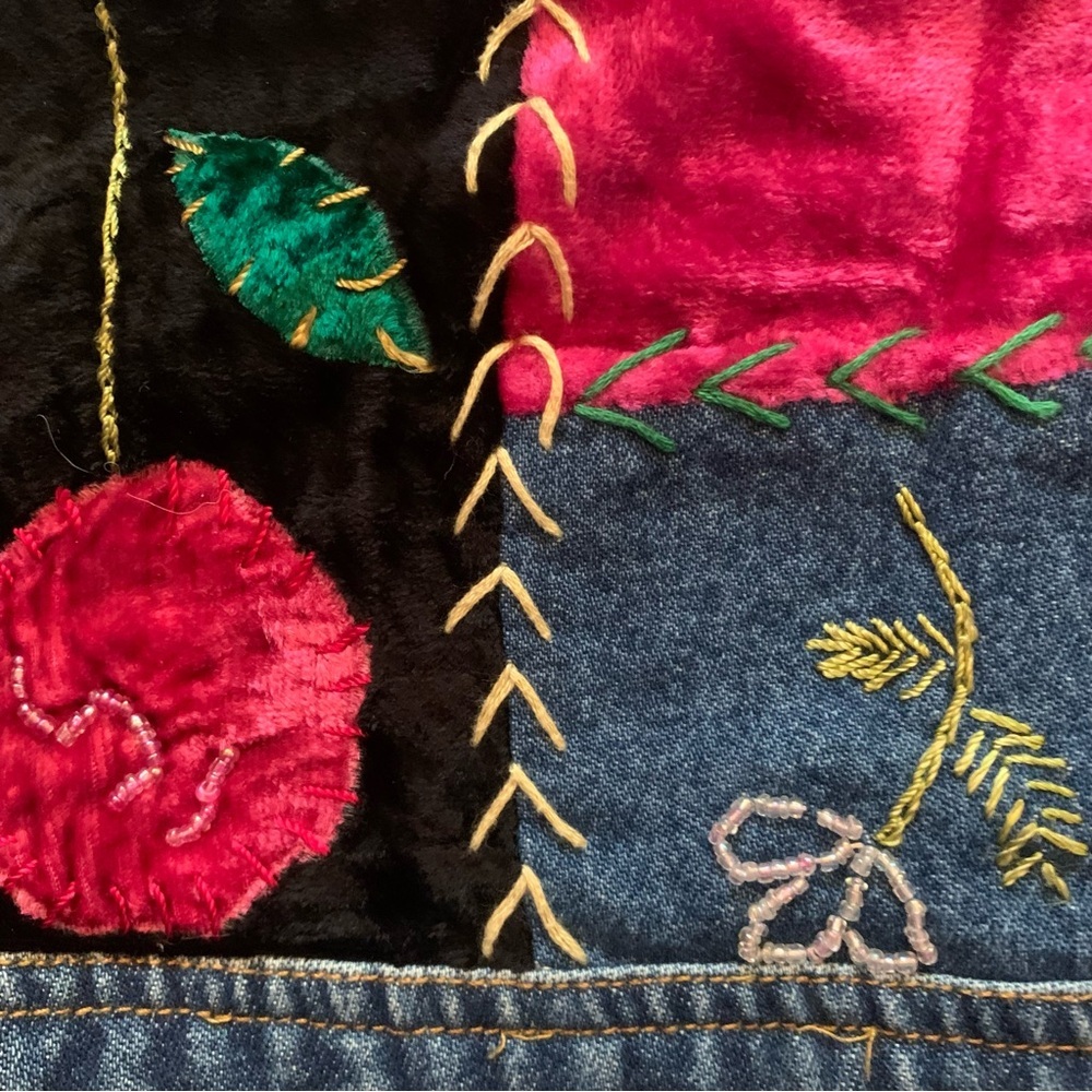Vintage Susan Bristol Patchwork Denim Vest Embroidered Velvet Floral Size L - Picture 8 of 12